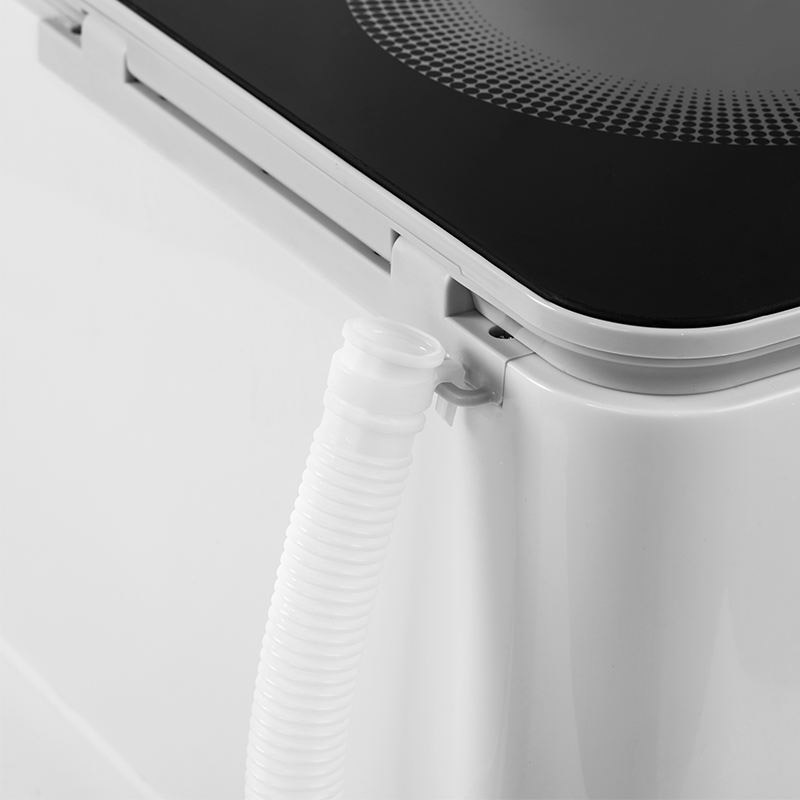 Small scale vegetable washing machine